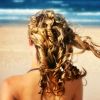 Как защитить волосы от солнца
