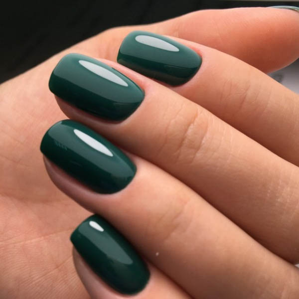 зеленый маникюр короткие ногти - фото