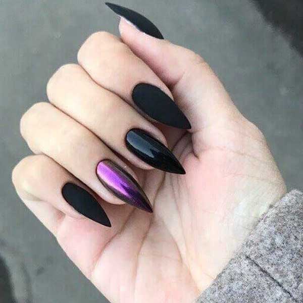 черные ногти миндаль - фотография